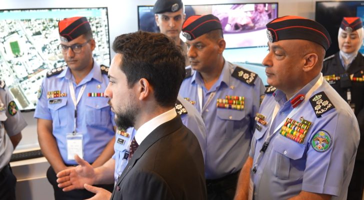 صورة حول : الأمن العام تشارك في معرض الذكاء الاصطناعي للدفاع والأمن السيبراني الأمن العام تشارك في معرض الذكاء الاصطناعي للدفاع والأمن السيبراني