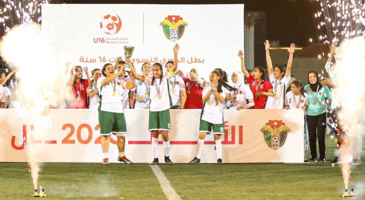 صورة حول : الأهلي يحقق لقب الدوري النسوي لكرة القدم لسن ١٦ الأهلي يحقق لقب الدوري النسوي لكرة القدم لسن ١٦