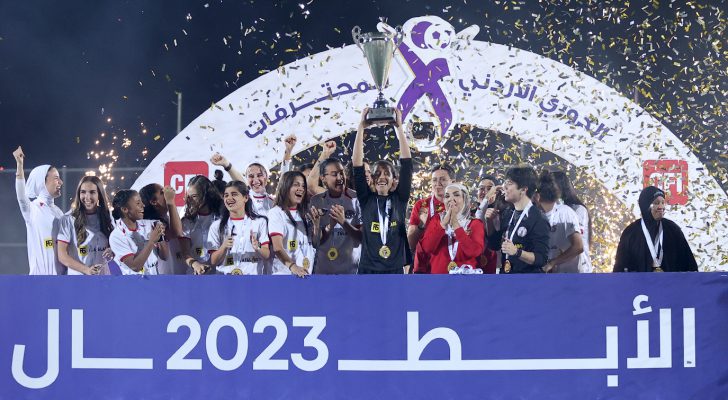 صورة حول : تتويج الاتحاد بلقب دوري المحترفات لكرة القدم تتويج الاتحاد بلقب دوري المحترفات لكرة القدم