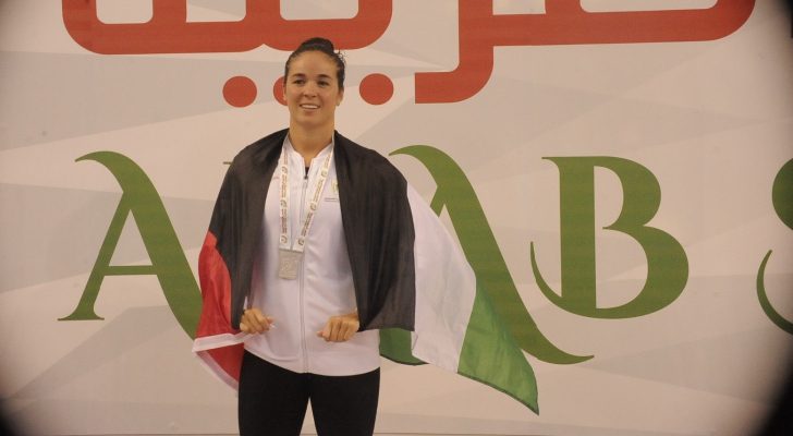 صورة حول : فاليري ترزي ترفع علم فلسطين في افتتاح الألعاب الآسيوية فاليري ترزي ترفع علم فلسطين في افتتاح الألعاب الآسيوية