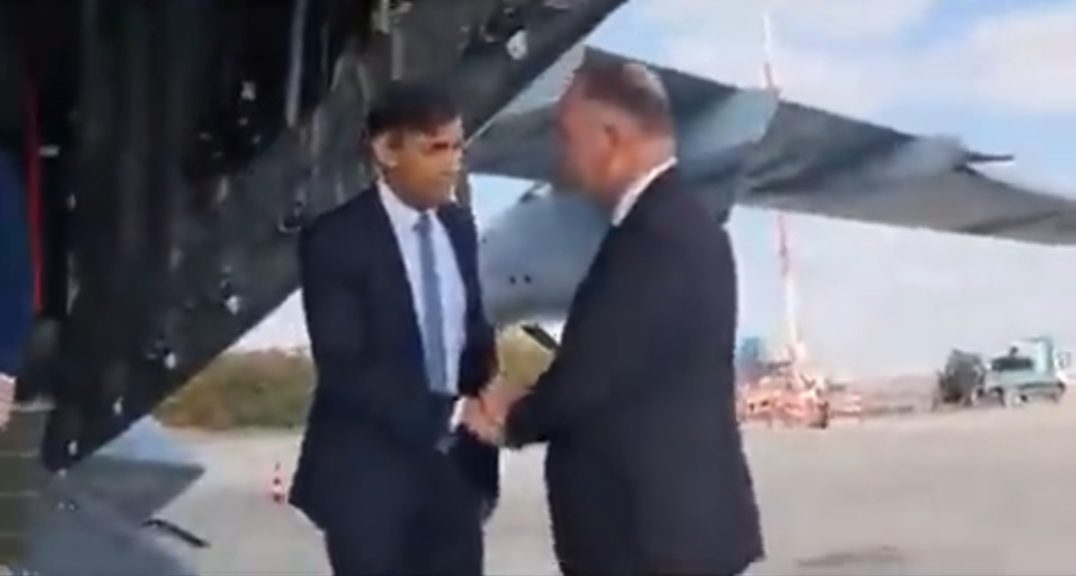 صورة حول : سوناك يعلن عن مساعدات بريطانية إضافية بقيمة ٢٠ مليون جنيه إسترليني لقطاع غزة سوناك يعلن عن مساعدات بريطانية إضافية بقيمة ٢٠ مليون جنيه إسترليني لقطاع غزة