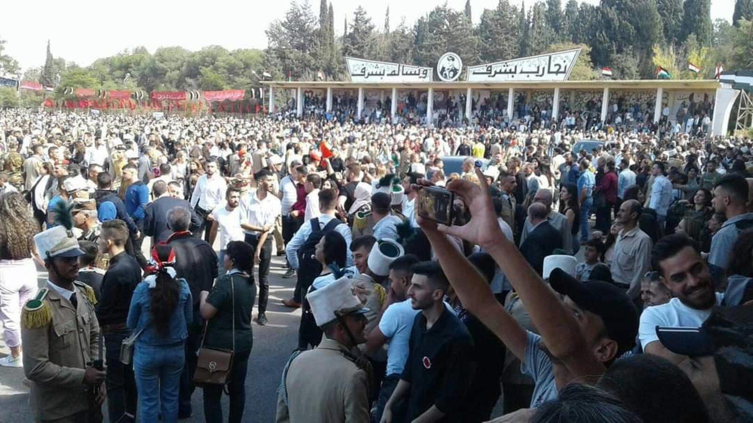 سوريا تعلن الحداد ٣ أيام عقب هجوم الكلية الحربية في حمص