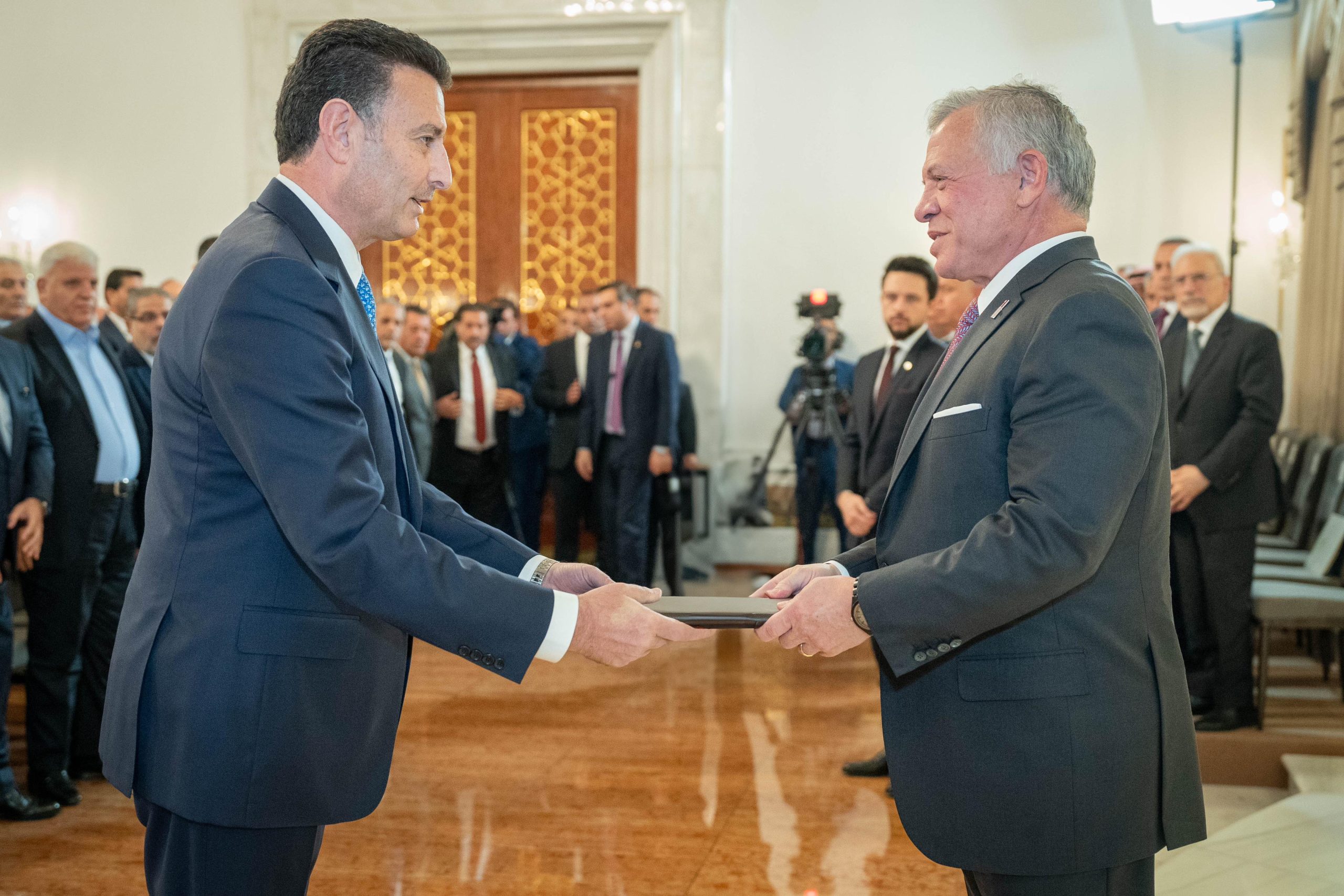 فيديو وصور.. الملك يستمع إلى رد مجلسي الأعيان والنواب على خطاب العرش