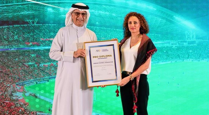 اتحاد كرة القدم يتسلم شهادة الاعتماد الرسمي من نظيره الآسيوي