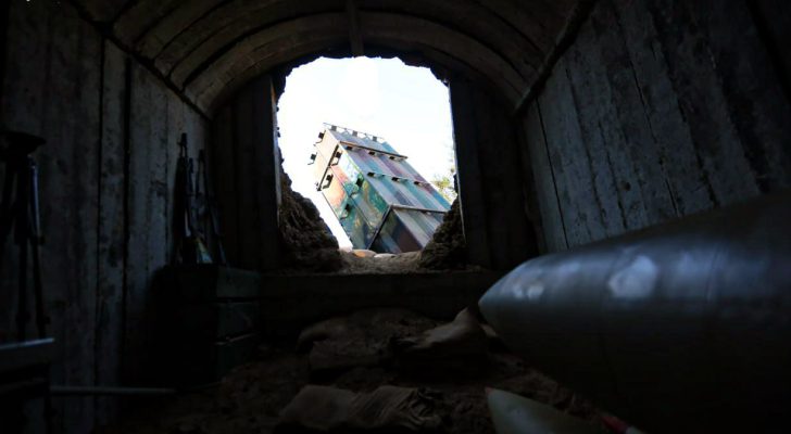 صورة حول : القسام: قصفنا حشودا للاحتلال في قاعدة تسيلم العسكرية برشقة صاروخية القسام: قصفنا حشودا للاحتلال في قاعدة تسيلم العسكرية برشقة صاروخية