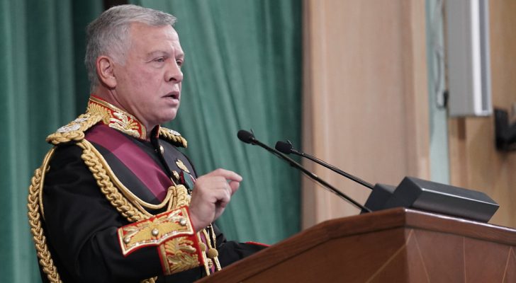 صورة حول : الملك يلقي خطاب العرش في افتتاح الدورة العادية الثالثة الأربعاء الملك يلقي خطاب العرش في افتتاح الدورة العادية الثالثة الأربعاء