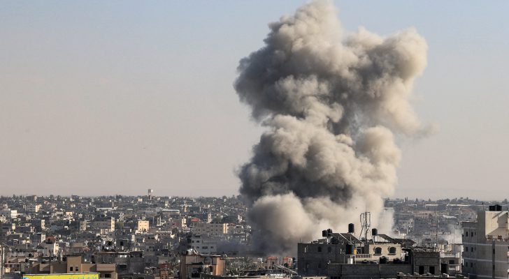 قادة أوروبا يبحثون الدعوة إلى هدنة إنسانية في غزة