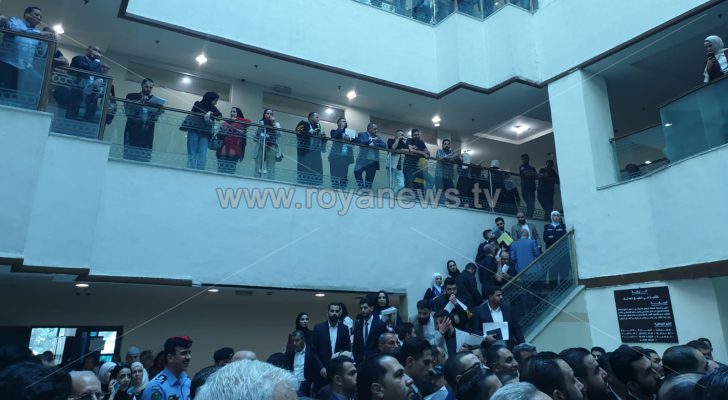 محامون ينفذون وقفة تضامنية تنديدا بجرائم الاحتلال الإسرائيلي