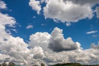 طقس العرب : الأجواء اليوم باردة نسبياً مع ظهور كميات كبيرة من السحب