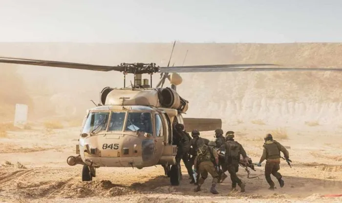 صورة حول : جيش الاحتلال: مقتل ضابطين وجرح اثنين آخرين في معارك شمالي غزة جيش الاحتلال: مقتل ضابطين وجرح اثنين آخرين في معارك شمالي غزة