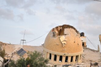 الاحتلال يدمر مسجدا في خانيونس بغزة
