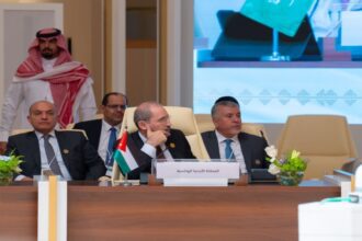 الصفدي يصل الرياض للمشاركة في اجتماع وزراء خارجية العرب لتحضير مشروع قرار بشأن العدوان على غزة