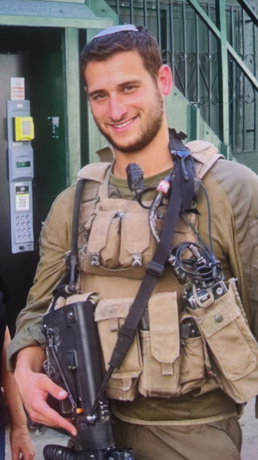 جيش الاحتلال يقر مقتل قائد وحدة في لواء جولاني خلال معارك في شمالي غزة