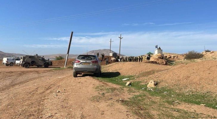 صورة حول : الإعلام العبري: إصابة جنديين في عملية دعس بالأغوار الفلسطينية الإعلام العبري: إصابة جنديين في عملية دعس بالأغوار الفلسطينية