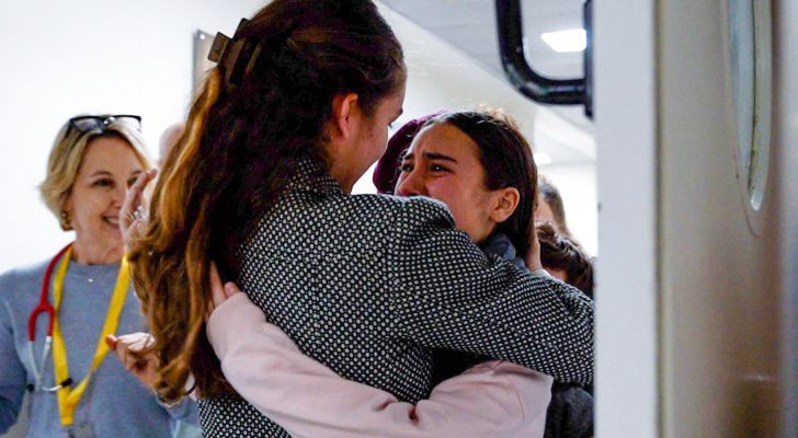 كتائب القسام تعلن مقتل ٣ محتجزين بقصف اسرائيلي