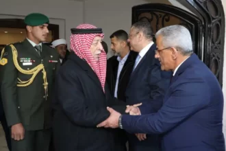 مندوبا عن الملك وولي العهد العيسوي يعزي عشيرة الضمور