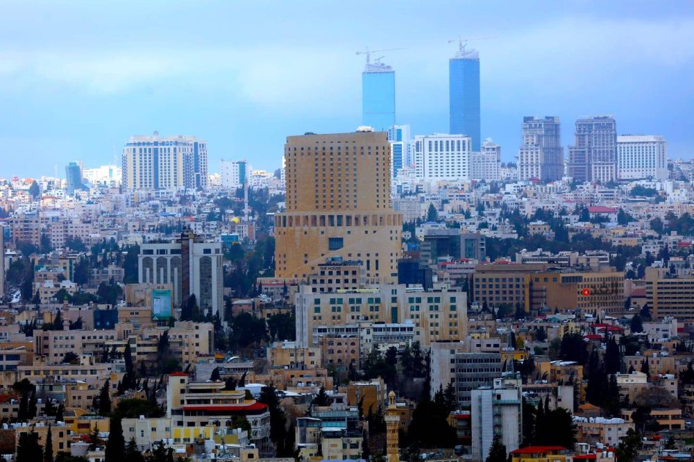 الأجواء اليوم باردة نسبياً في معظم المناطق
