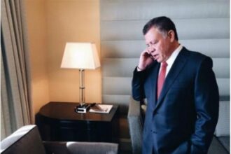 الملك يتلقى اتصالا من بايدن ويدعو لوقف فوري لإطلاق النار بغزة وحماية المدنيين