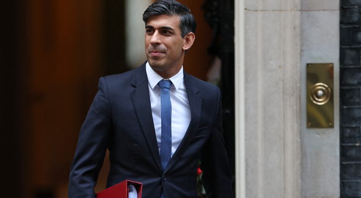 بريطانيا تتبع إدارة بايدن بفرض عقوبات على قادة وممولي المقاومة المقاومة الفلسطينية