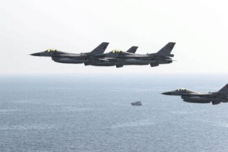 أمريكا تشن ضربات في اليمن