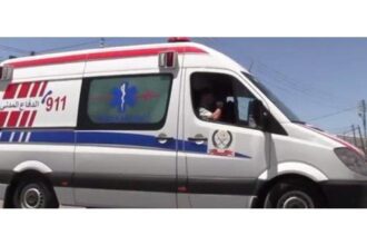 وفاتان وإصابات بتصادم مركبتين وشاحنة على طريق المطار