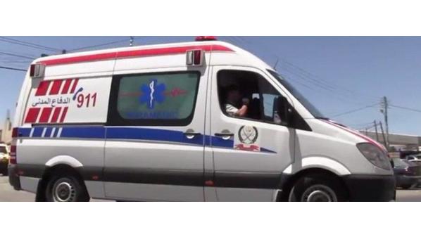 وفاتان وإصابات بتصادم مركبتين وشاحنة على طريق المطار