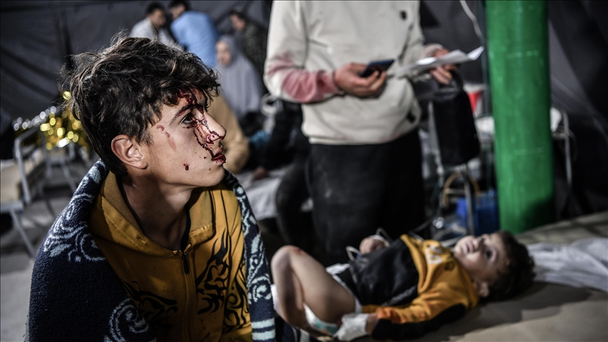 ليلة دامية.. عشرات القتلى بغارات إسرائيلية عنيفة على رفح