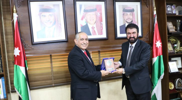 وفد قضائي باكستاني يطلع على التجربة الأردنية في قطاع العدالة