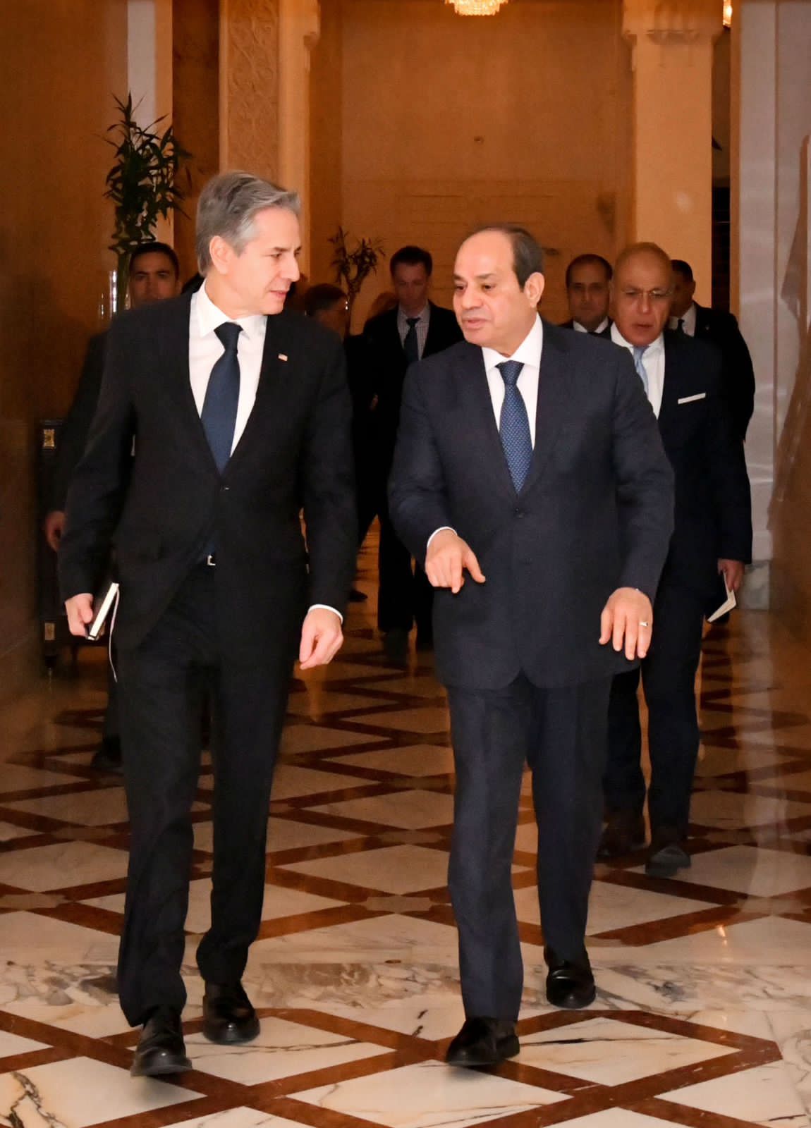 صورة حول : الرئيس المصري وبلينكن يبحثان جهود وقف إطلاق النار في غزة الرئيس المصري وبلينكن يبحثان جهود وقف إطلاق النار في غزة