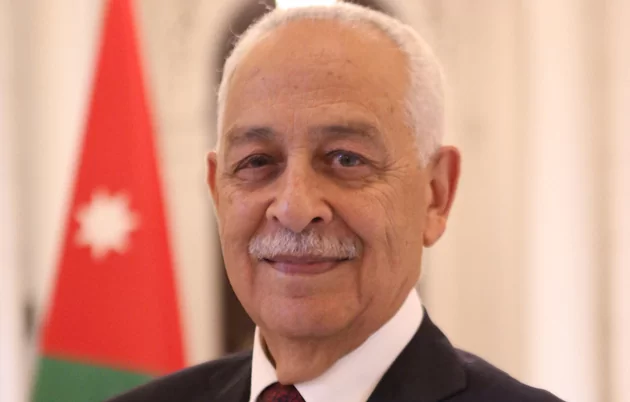 صورة حول : مندوبا عن الملك وولي العهد .. العيسوي يعزي عشيرة أبو الفيلات مندوبا عن الملك وولي العهد .. العيسوي يعزي عشيرة أبو الفيلات