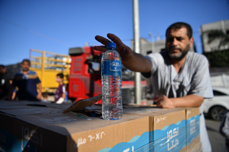 صورة حول : العطش يهدد حياة النازحين في رفح العطش يهدد حياة النازحين في رفح