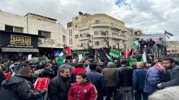 صورة حول : مظاهرات في عمّان والمحافظات رفضا لاستمرار العدوان على غزة مظاهرات في عمّان والمحافظات رفضا لاستمرار العدوان على غزة