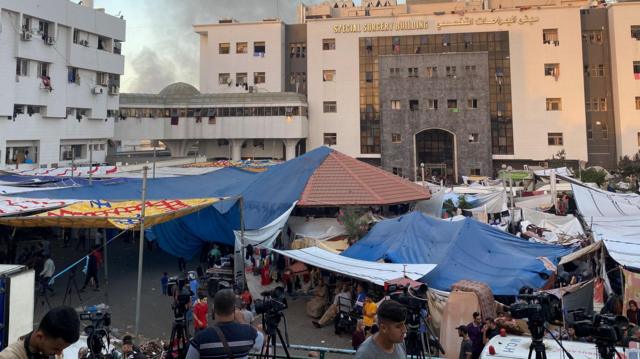 الاحتلال يعدم أطفالا في مستشفى الشفاء