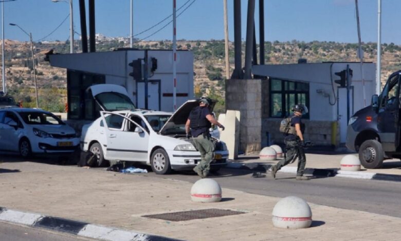 جيش الاحتلال: جريحان بعملية طعن في القدس