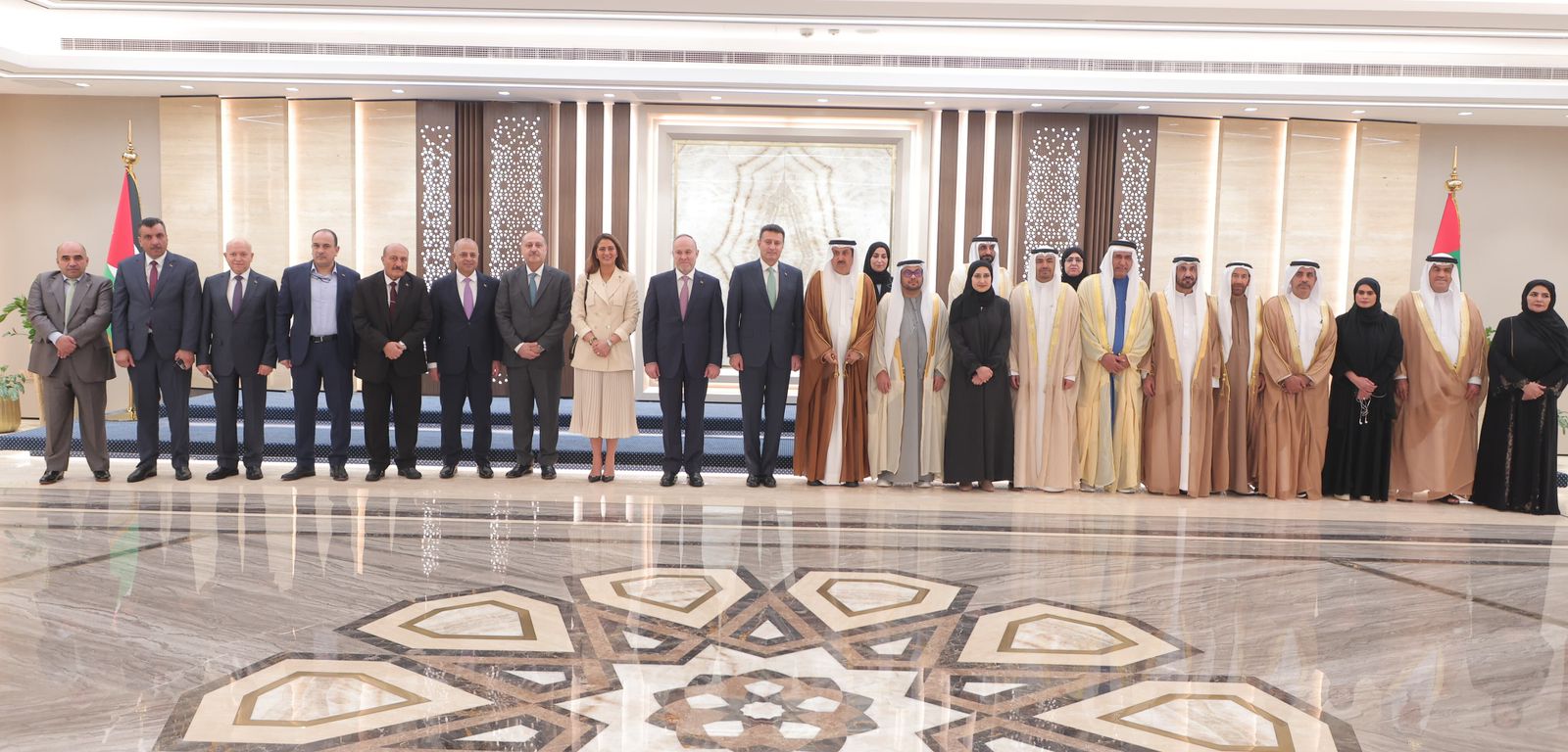 مباحثات برلمانية مشتركة بين الصفدي وغباش في أبو ظبي