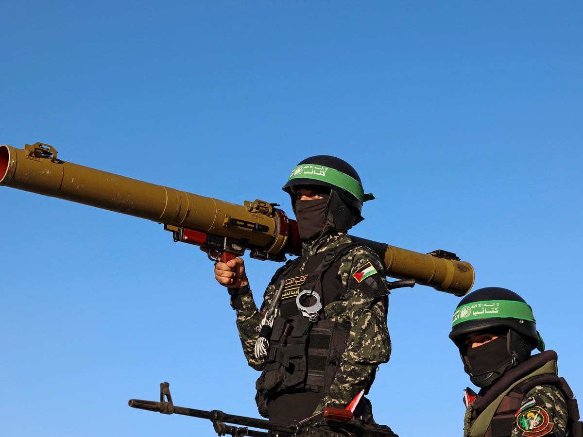 يديعوت أحرونوت: 4 إلى 6 آلاف مقاتل من حماس في وسط غزة وشمالها