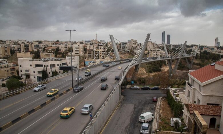 انخفاض ملموس على درجات الحرارة يوم الجمعة