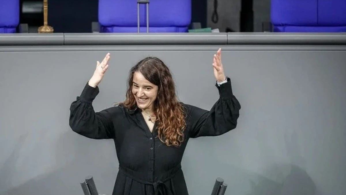 أول نائبة صماء بالبرلمان الألماني