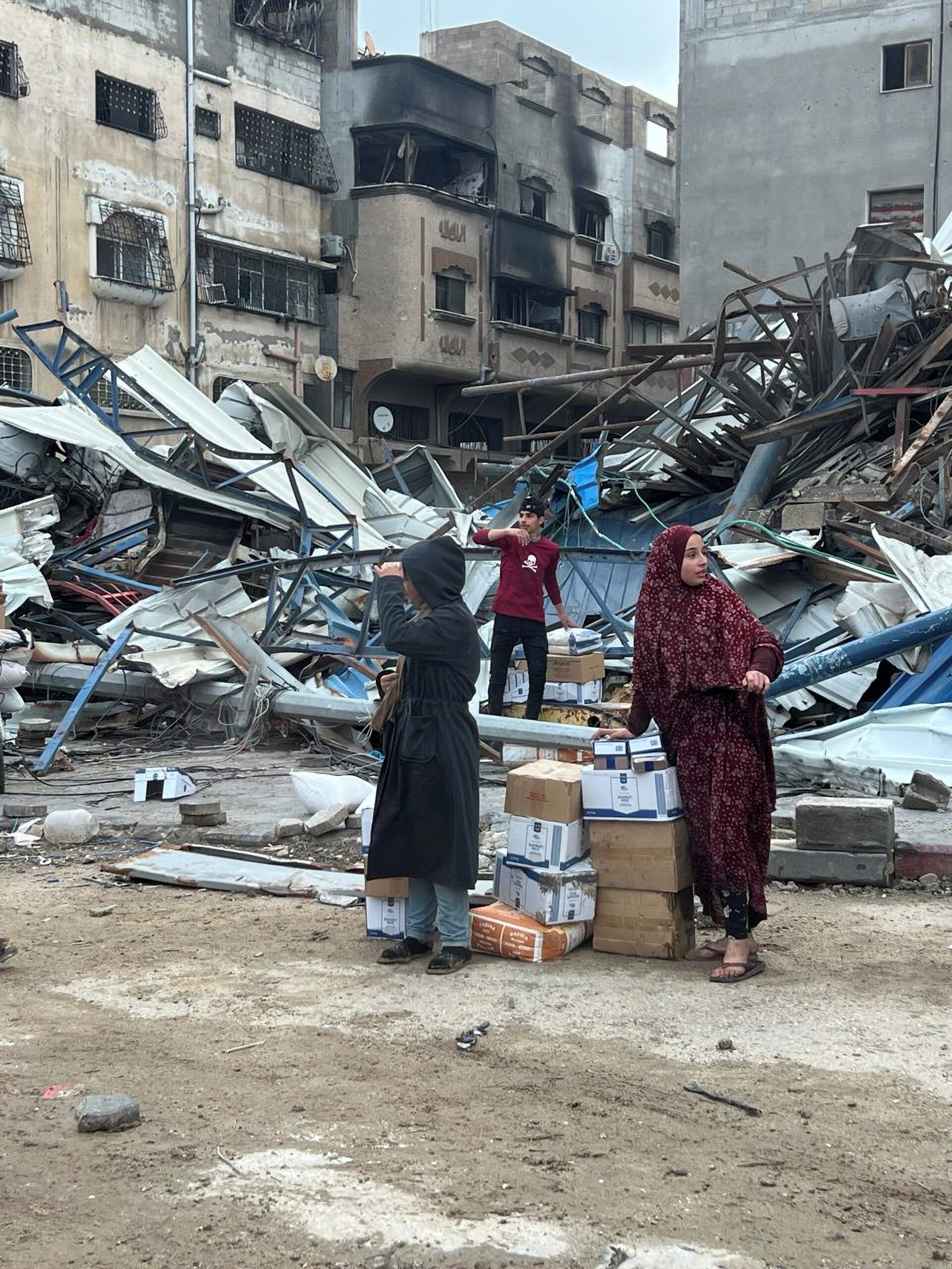 صورة حول : مجزرة إسرائيلية تستهدف لجانا عشائرية وحماس: الاحتلال يهدف لنشر الفوضى مجزرة إسرائيلية تستهدف لجانا عشائرية وحماس: الاحتلال يهدف لنشر الفوضى