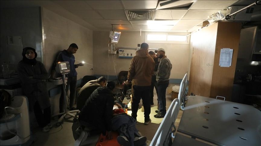 الإعلامي الحكومي: إسرائيل تهدد بتدمير مباني "الشفاء الطبي"