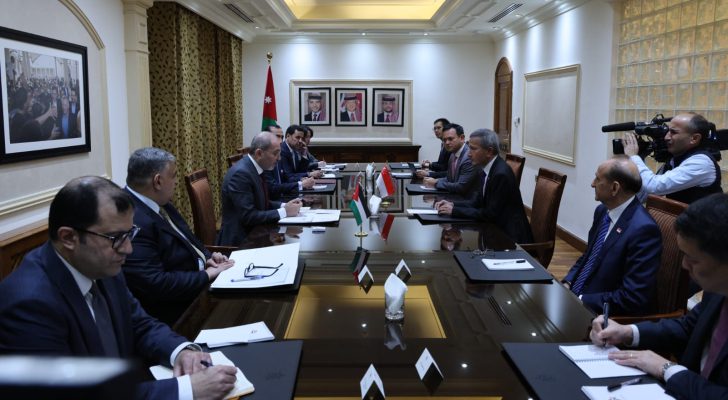 الأردن وسنغافورة تؤكدان استمرار التعاون والتنسيق في إيصال المساعدات الإنسانية إلى غزة