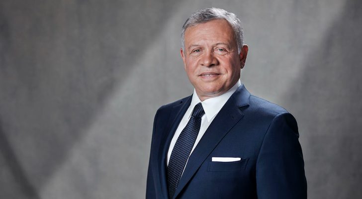 الملك يعود إلى أرض الوطن بعد زيارة إلى الإمارات والبحرين