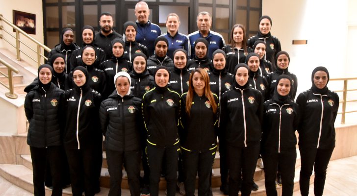 صورة حول : انطلاق الدورة الدولية لحكمات كرة القدم انطلاق الدورة الدولية لحكمات كرة القدم