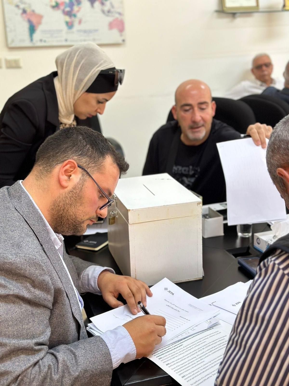 انتخاب اعضاء المجلس الثالث عشر للجمعية الاردنية لمصدري ومنتجي الخضار والفواكه