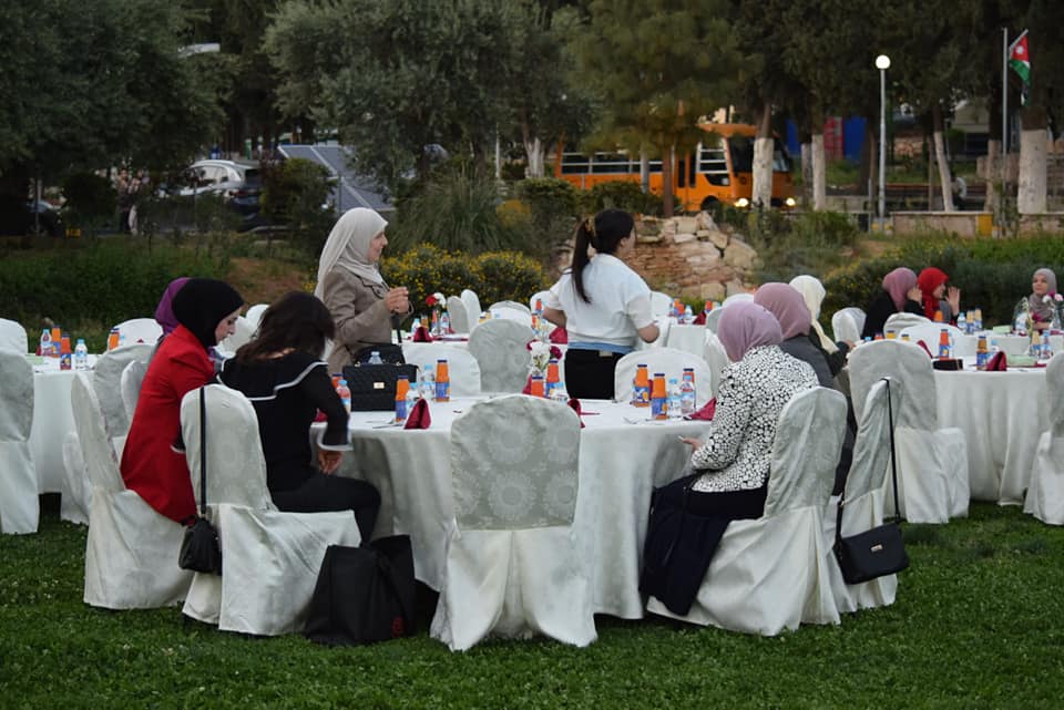 بالصور .. الجمعية الأردنية للعلوم التربوية تُكرم المشاركين في المؤتمر التربوي السنوي الثامن