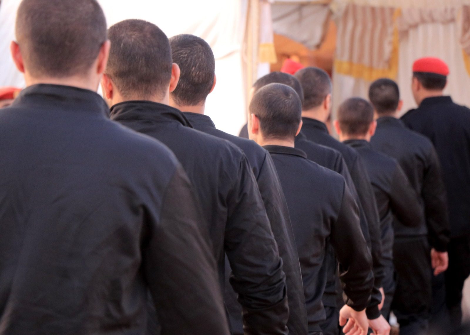 صورة حول : إفطارات رمضانية للنزلاء وذويهم على موائد مركز الاصلاح والتأهيل العسكري إفطارات رمضانية للنزلاء وذويهم على موائد مركز الاصلاح والتأهيل العسكري