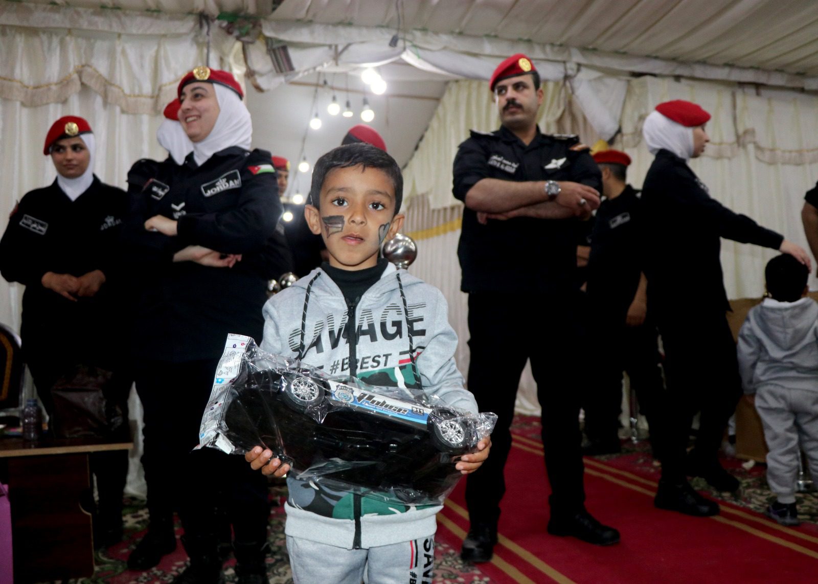 صورة حول : إفطارات رمضانية للنزلاء وذويهم على موائد مركز الاصلاح والتأهيل العسكري إفطارات رمضانية للنزلاء وذويهم على موائد مركز الاصلاح والتأهيل العسكري