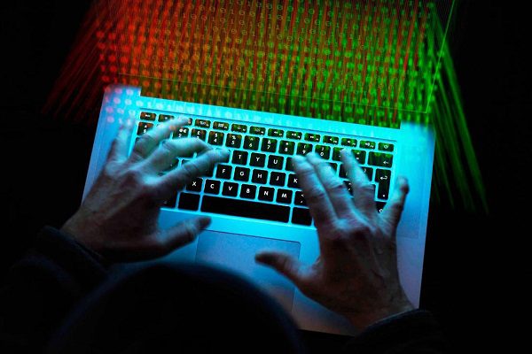 صورة حول : تحذير هَام "للشباب"مِن الوقوع ضحيّة ابتزاز الفتيات تحذير هَام "للشباب"مِن الوقوع ضحيّة ابتزاز الفتيات