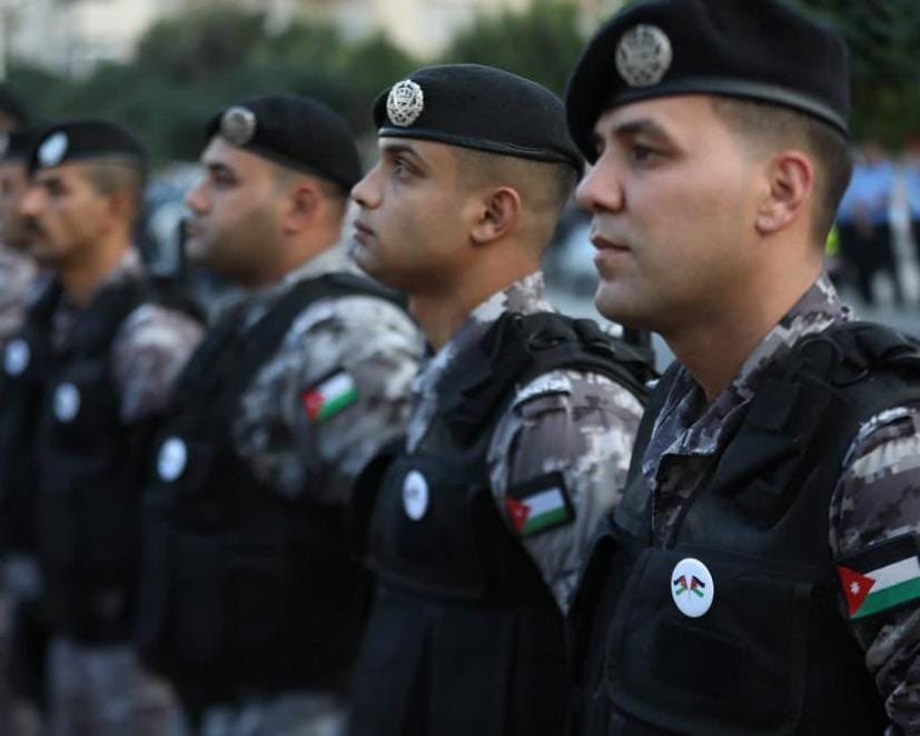 صورة حول : بدء الإفراج عن النزلاء تنفيذًا لقانون العفو العام بدء الإفراج عن النزلاء تنفيذًا لقانون العفو العام