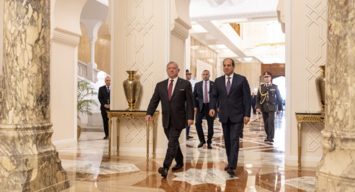 جلالة الملك والرئيس المصريّ يؤكدان عَلى ضرورة التوصل لهدنة إنسانيّة